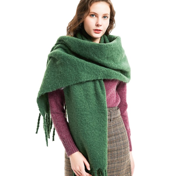 Plain scarf with large thickened shawl pompoms - green