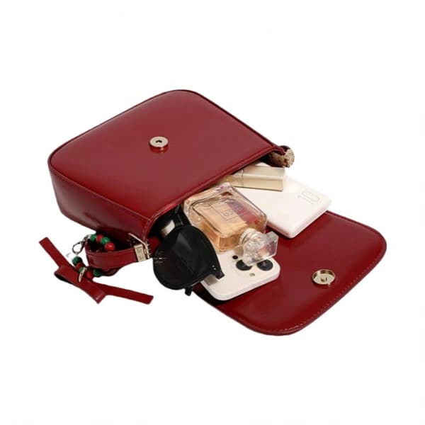 Små axelväskor för kvinnor, sadelväskor med lock, mini crossbody-väskor, justerbara axelremshängen