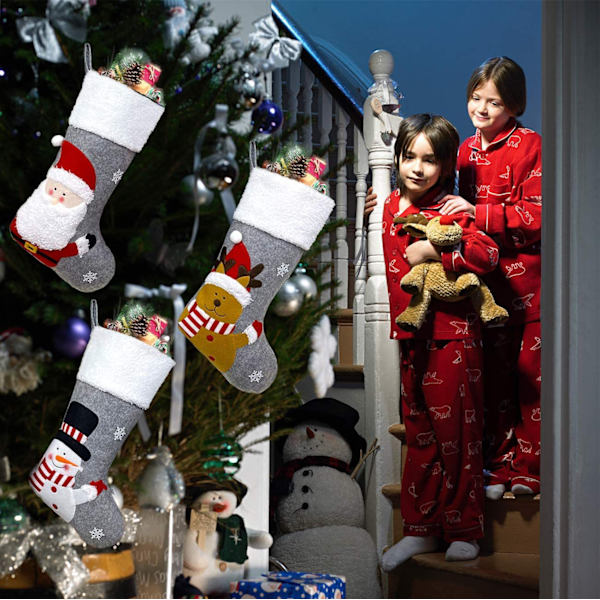 3 stk julekuler, gammel mann, snømann, elg anheng,