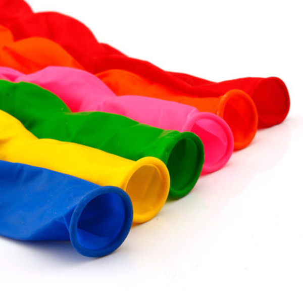 Pakke med 100 meget lange farvede latexballoner