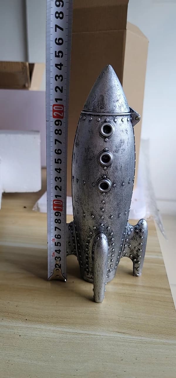 Barn att vårda Roger Rocket spargris för pojkar
