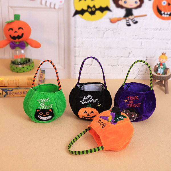 4 Styles Halloween Goody Bags Trick or Treat Candy Bags Velvet T