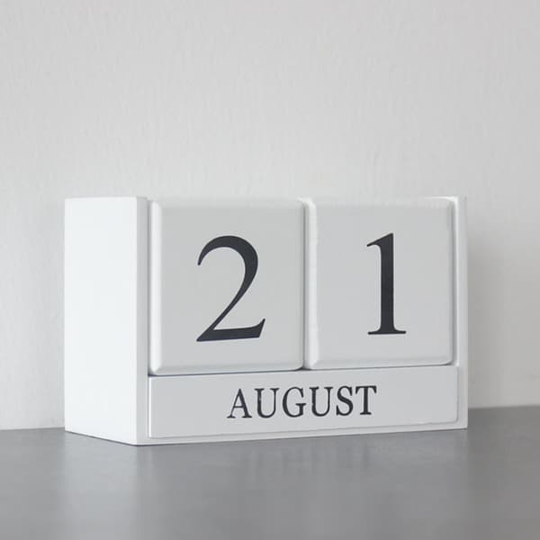Enkel og moderne træbordskalender White