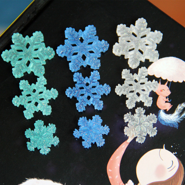 50st Resin Translucent Snowflake Accessoarer DIY Smycken Mobil