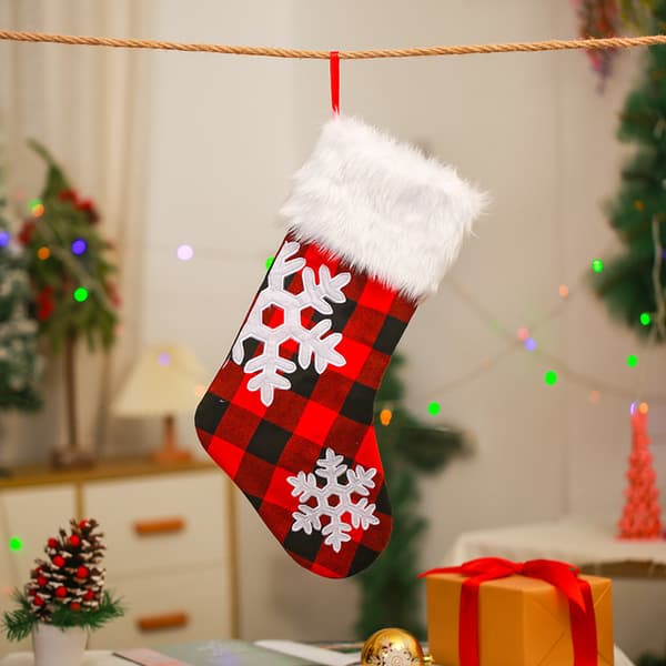 3 st julstrumpor, snöflinga gubbe snögubbe älg C