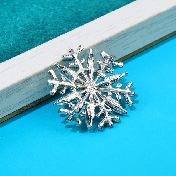 Österrikisk kristall vinter art déco snöflinga blomma brosch