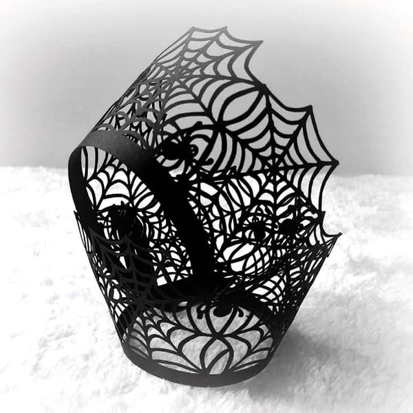 50 stk. Halloween Cupcake Wrappers, Cobweb Laser Cut Bagekopper