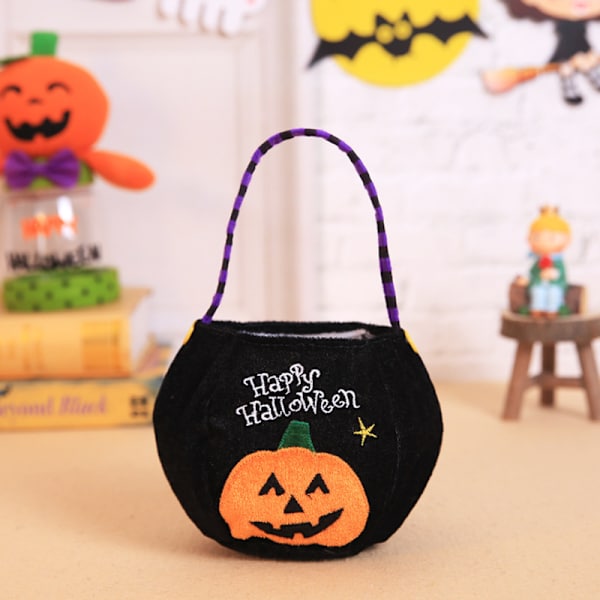 4 tyylin Halloween-herkkupussit Temppu tai herkku -karkkipussit samettia T