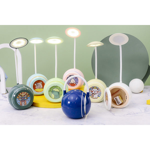 Tegneserie-skrivebordsdekorationer mini skrivebordslampe øjenbeskyttelse læsning studie skrivebordslampe syv farvede lys børnenatlys (Beige)