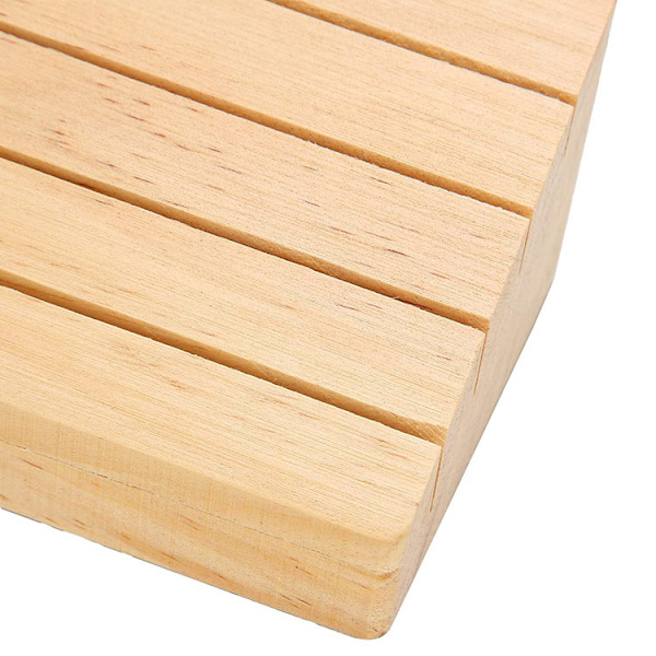 Furu- og bøkholder for spillkort, trefotoholder, tremobil P