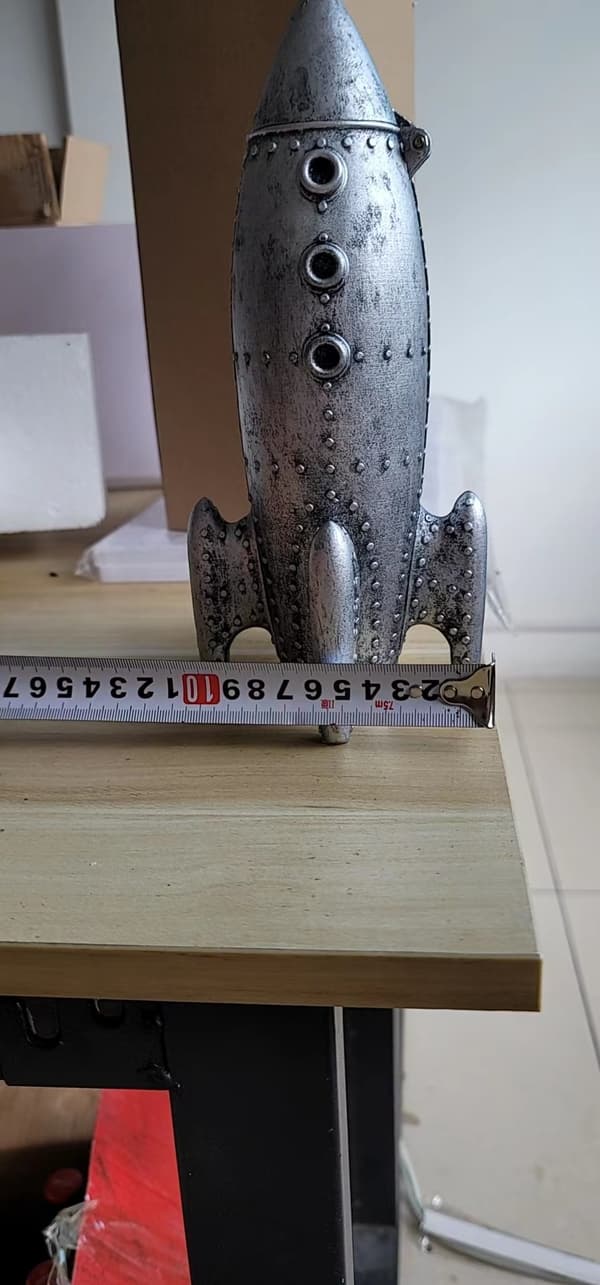 Barn att vårda Roger Rocket spargris för pojkar