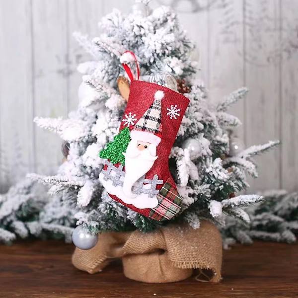 4 stk. julepynt julemand sokker gingham dukke bu