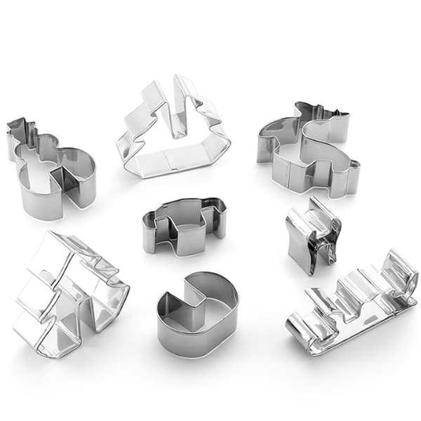 Et sett med 8 rustfrie stålbakeutensiler 3D tredimensjonalt