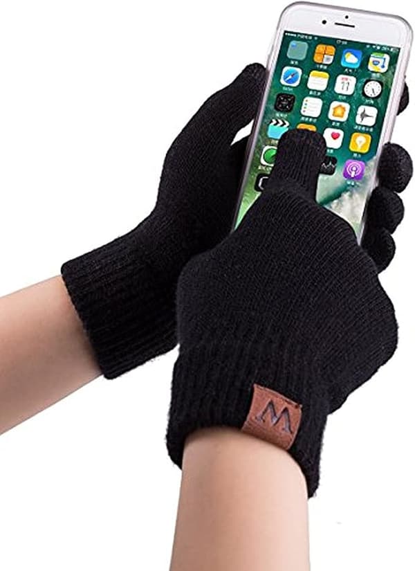 Hætte, halskæde, touchscreen handsker, tresæt, uldhue, th
