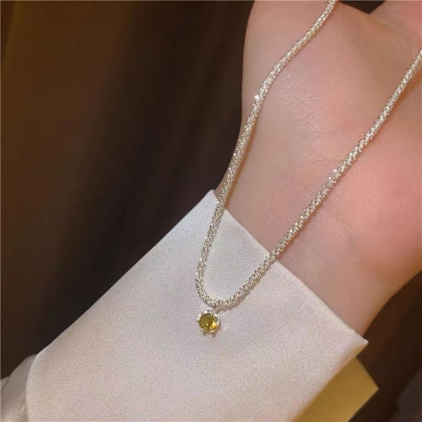 En grön diamant! Blå stjärnhalsband, gnistrande, nyckelbenkedja,