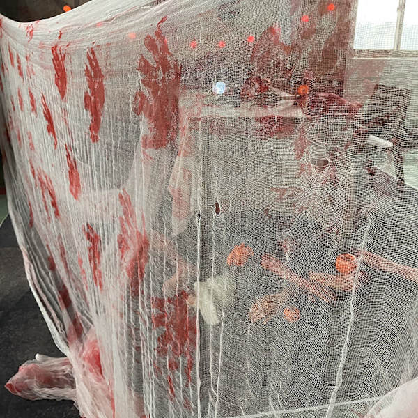 Halloween Blodrød Skræmmende Stof - Skræmmende Stof til Spøghus
