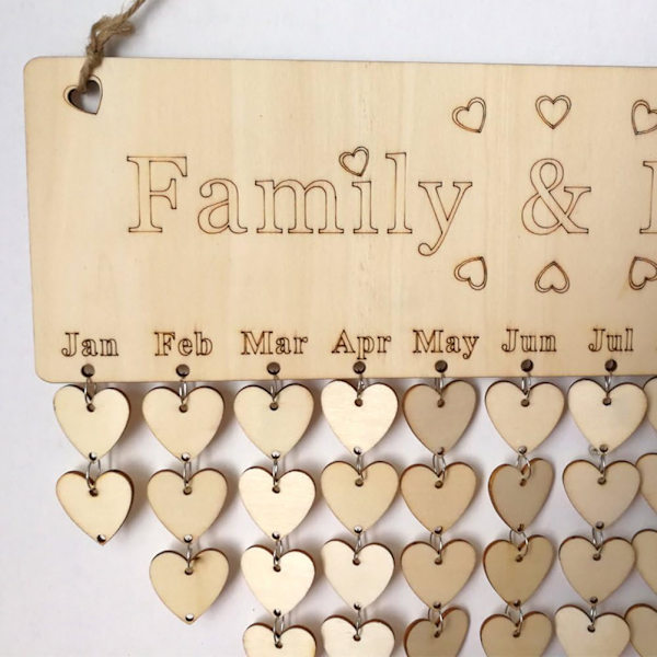 Familj och vänner födelsedagspåminnelse kalender DIY träplatta vildsvin