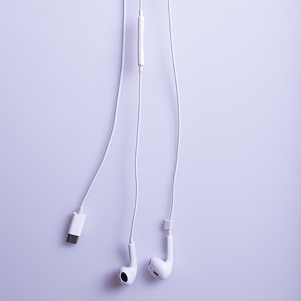 Maxlife trådbundna hörlurar MXEP-04 USB-C vit röd