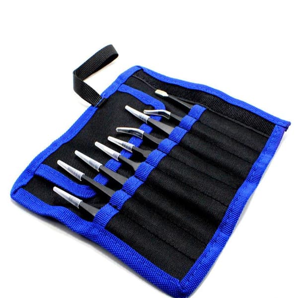 set med 9 precisionspincetter med fodral