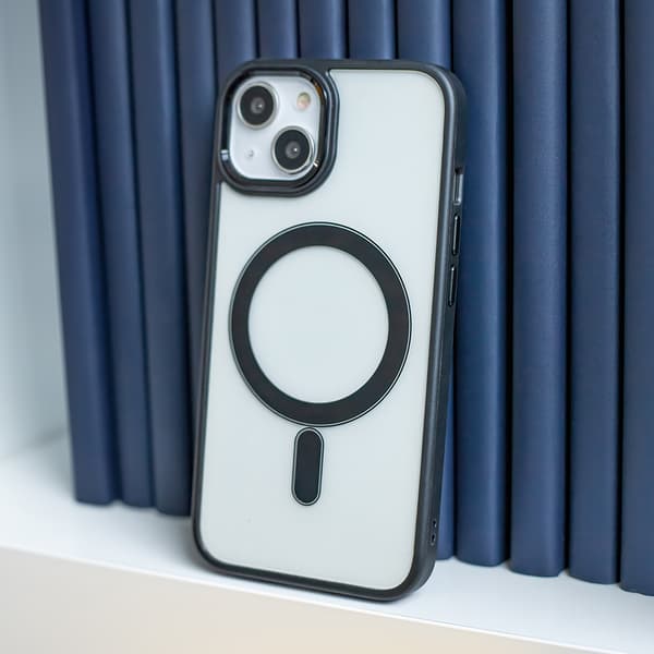 Satin Clear Mag-skal för iPhone 15 Plus 6,7\" svart