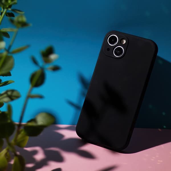 Mag Invisible skal för iPhone 15 Plus svart