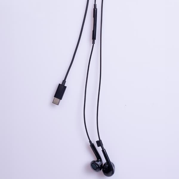 Maxlife trådbundna hörlurar MXEP-04 USB-C svart svart