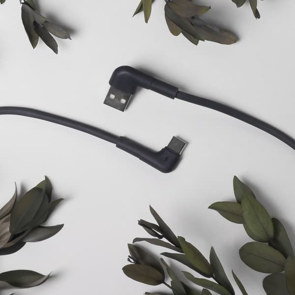 Maxlife MXUC-09 vinklad kabel USB - USB-C 1,0 m 3A svart