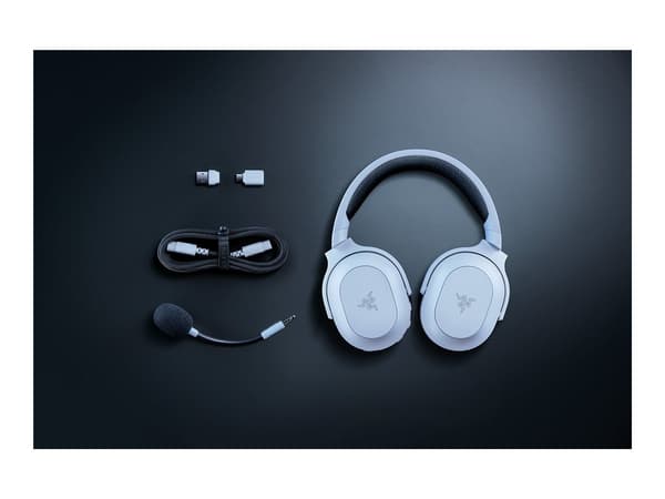 Razer Barracuda X Chroma trådlös hörlurar vit