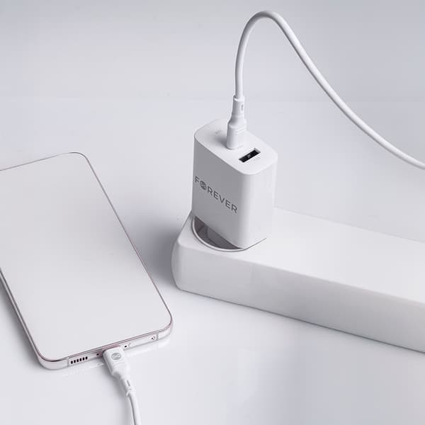 Forever TC-07-30AC PD QC laddare 1x USB-C 1x USB 30W vit + USB-C - USB-C kabel 60W vit