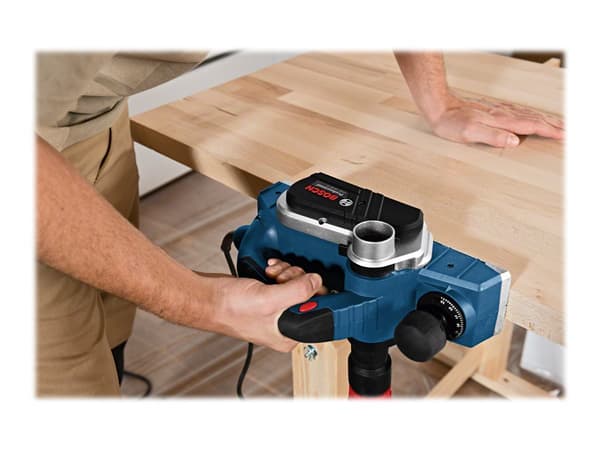 Bosch GHO 26-82 D Professional Hövl 710W