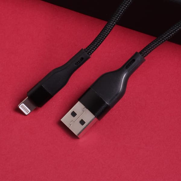 Maxlife MXUC-07 kabel USB - Lightning 1,0 m 2,4A svart nylon