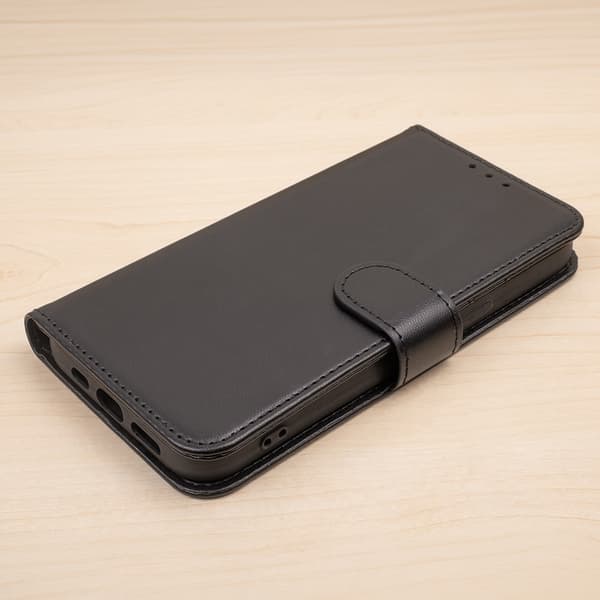 Smart Classic fodral för iPhone 16 Plus svart
