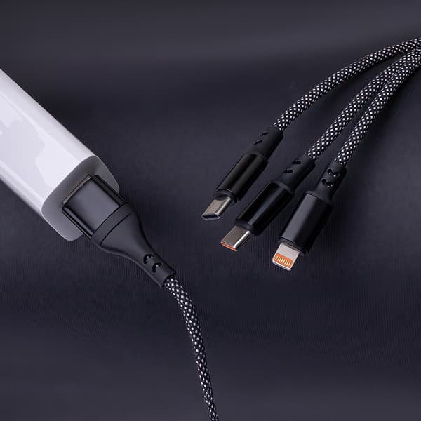 Maxlife ALLin1-kabel USB + USB-C - Lightning + 2x USB-C 1,0 m 66W svart svart