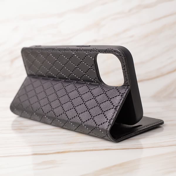 Smart Caro fodral för iPhone 16 Plus svart