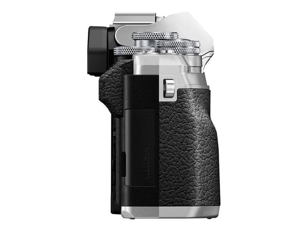 Olympus OM-D E-M10 Mark IV 20.3Megapixel Silver Digitalkamera silver