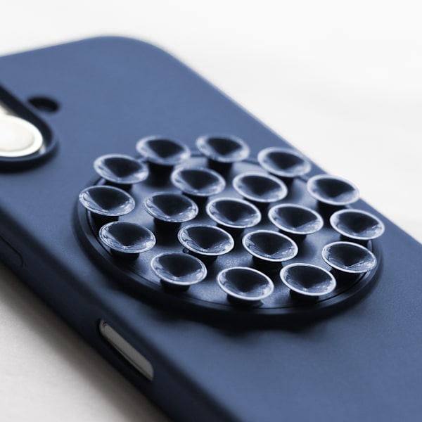 Silikonfodral för iPhone 16 6,1\" blå