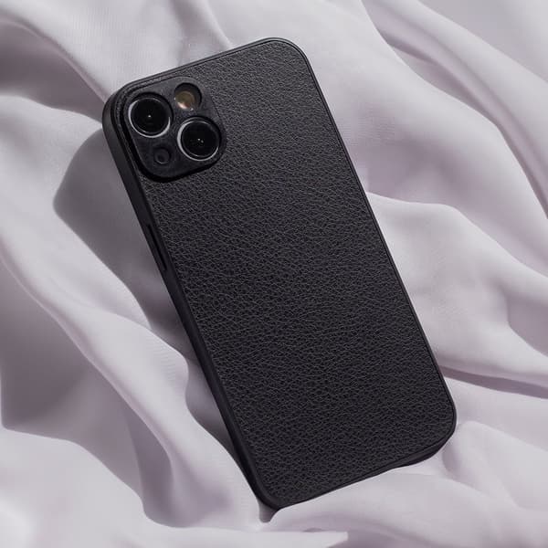 svart silikon fodral för iPhone 12 6,1" svart