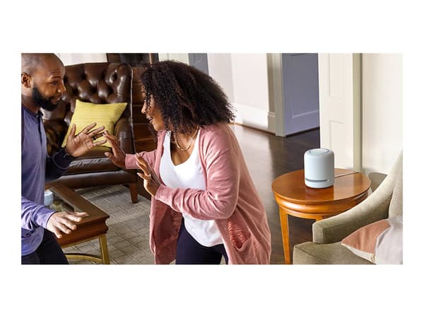 Amazon Echo Studio vit