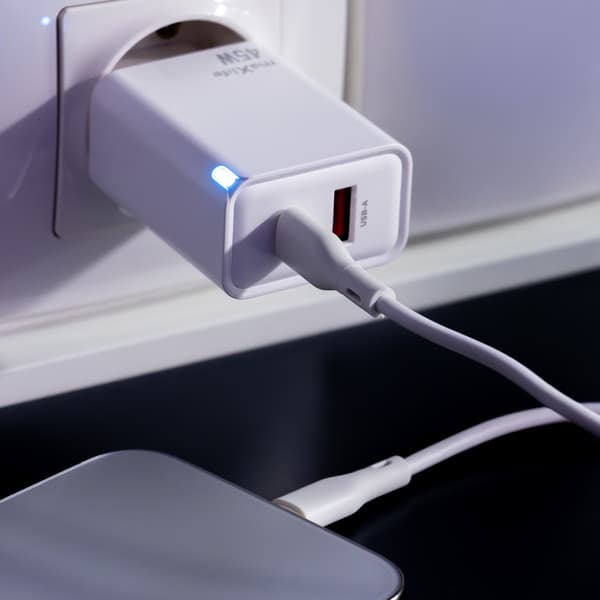 Maxlife MXTC-09-45AC GaN PD QC laddare 1x USB-C 1x USB 45W vit vit