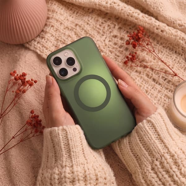 Tecto Shield Mistiq Mag skal för iPhone 16 oliv
