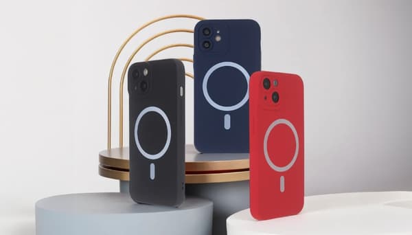 Silicon Soft Mag Skal till iPhone 15 Pro Max 6,7\" röd