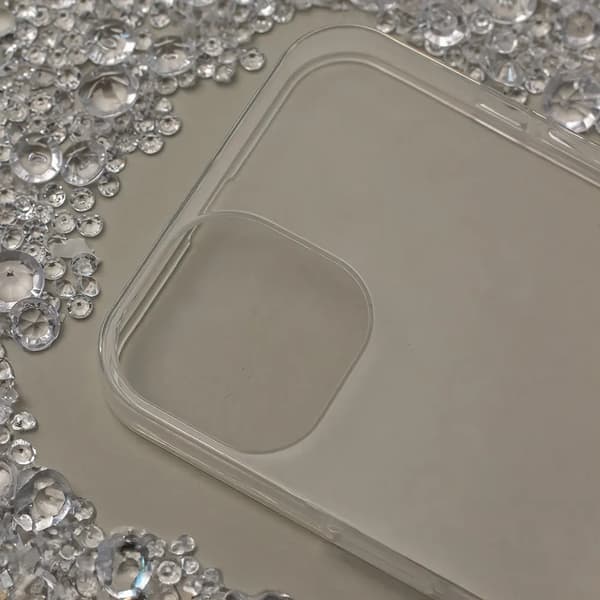Tunt fodral 2 mm för iPhone 16 6,1" – Transparent transparent
