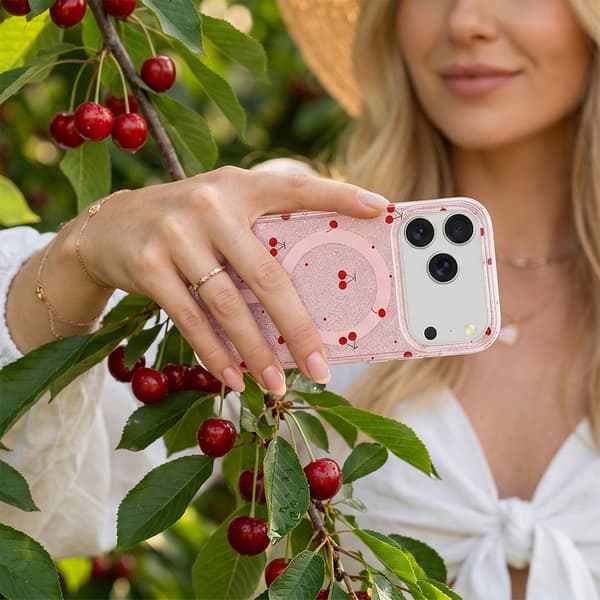 Cherry Mag-fodral för iPhone 15 Pro 6,1\" glitter