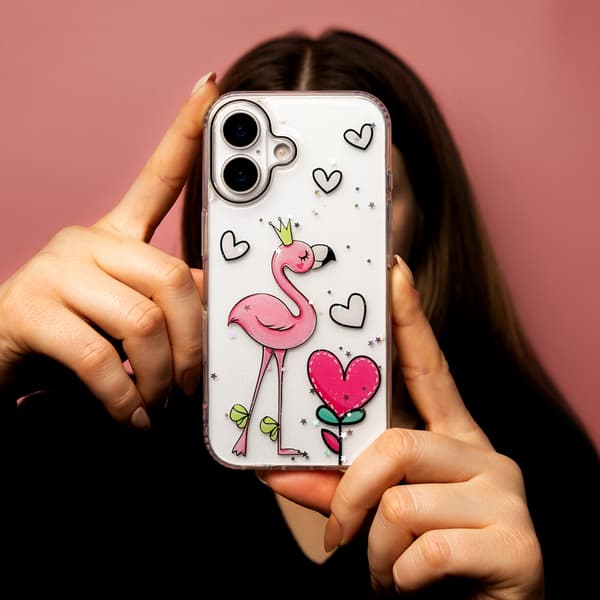 Ultra Trendy skal till iPhone 16 Pro Max 6,9\" Love 2