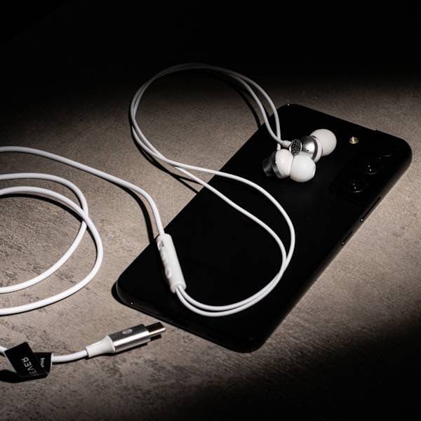 Forever trådbundna hörlurar EP-02 USB-C vit