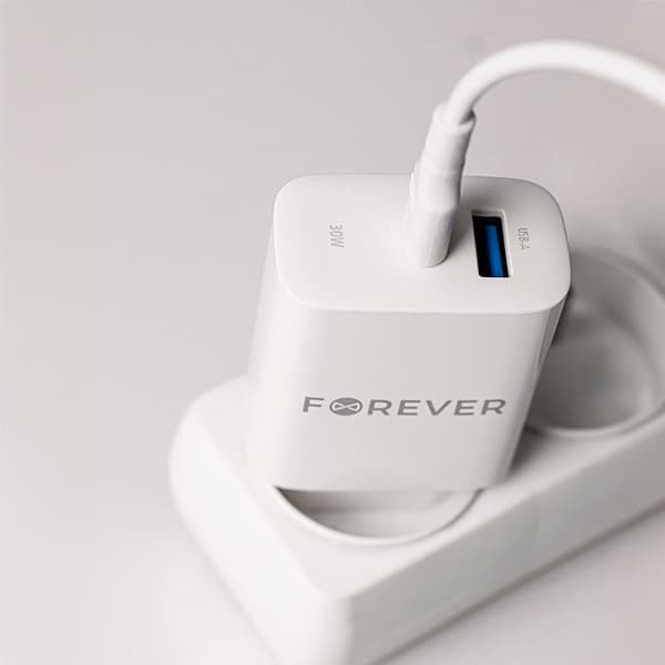 Forever TC-07-30AC PD QC laddare 1x USB-C 1x USB 30W vit + USB-C - USB-C kabel 60W vit