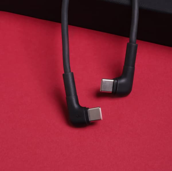 Maxlife MXUC-09 vinklad kabel USB-C - USB-C 1,0 m 60W svart