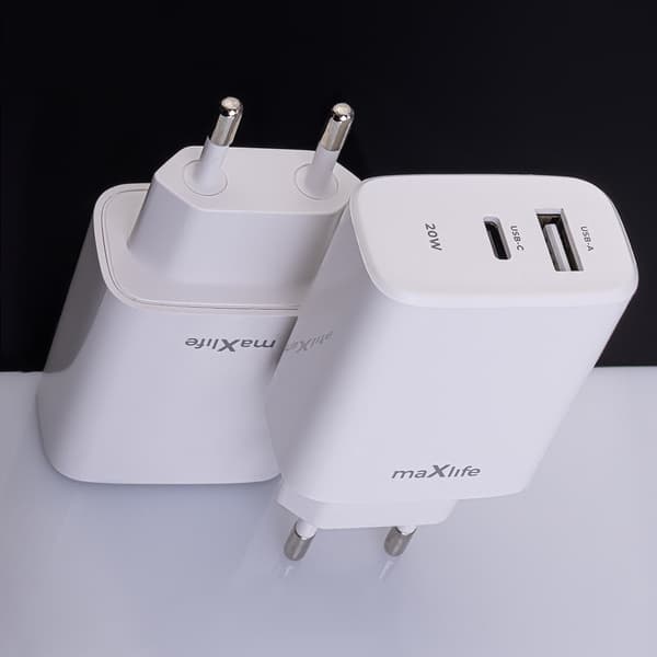Maxlife MXTC-10-20AC PD QC laddare 1x USB-C 1x USB 20W vit