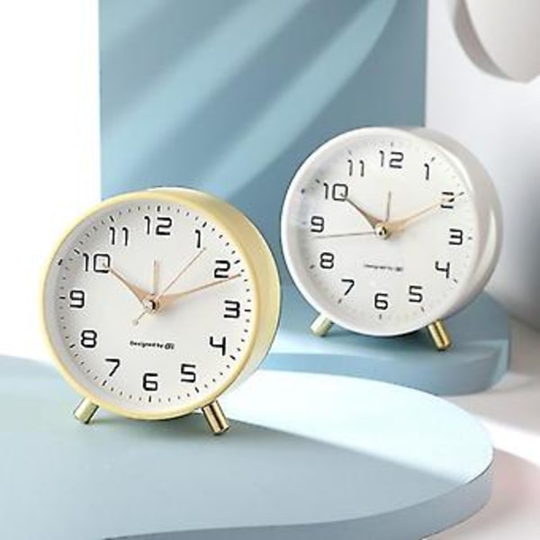 Ny Nordisk Ljus Lyx Alarmklocka Tyst Student Frostad Metall Skrivbords Klocka Net Red Enkel Klocka{jkw} (Vit)