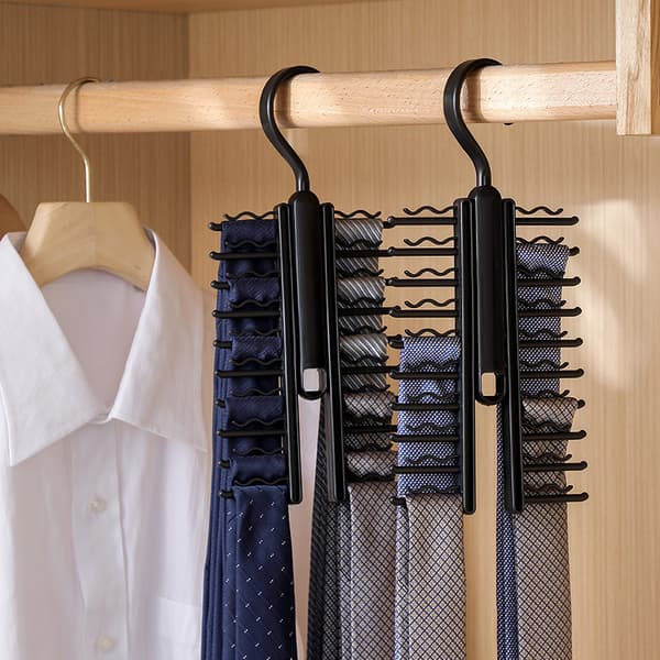 Slipsholder for slips, belter og skjerf
